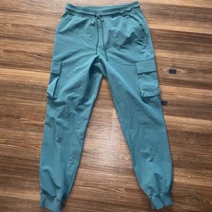 Alo men's cargo pants size L